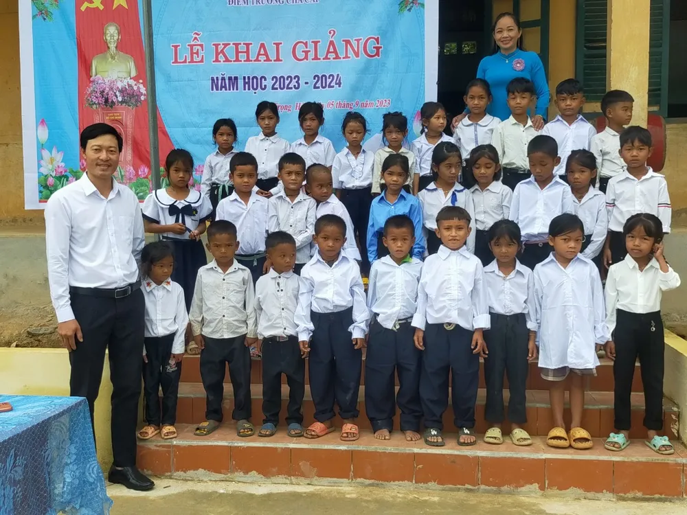 Điểm trường Cha Cáp có ba lớp gồm: Lớp 1 ghép lớp 2, lớp 3 và lớp 4 ghép lớp 5. Ảnh: GVCC