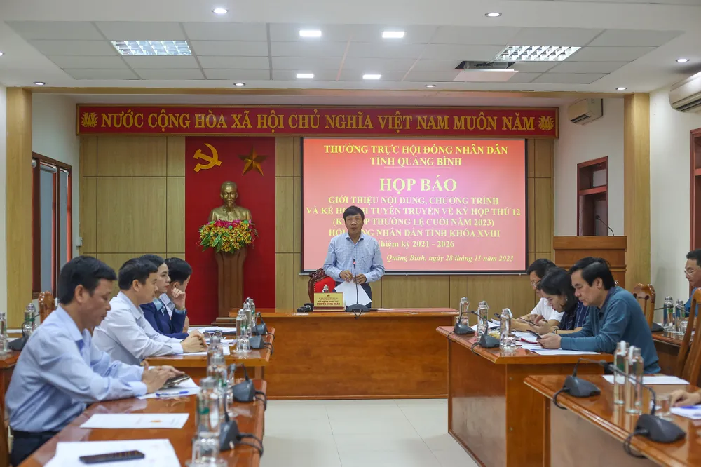 Quảng Bình: Tổ chức lấy phiếu tín nhiệm với người giữ chức vụ trong kỳ họp thứ 12