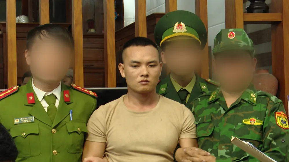 Thanh-nien-hay-len-mang-khoe-tien-bi-bat-trong-chuyen-an-ma-tuy-khung (4).jpg