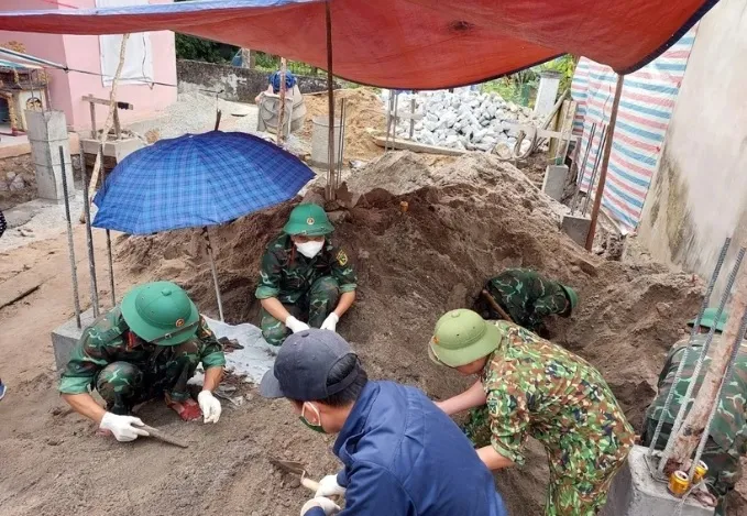 Quảng Bình: Đào móng xây nhà, phát hiện nhiều di vật của liệt sĩ