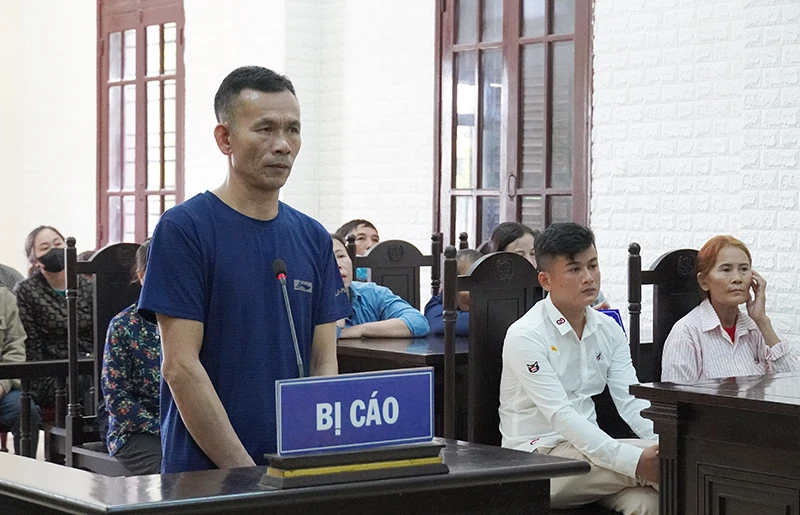 Tại phiên xét xử, Đàm Xuân Chí bị tuyên phạt án tù chung thân. Ảnh: CTV Kẻ giết người rồi lẩn trốn hơn 24 năm lãnh án tù chung thân