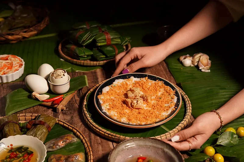 Phát động việc đăng tải, chia sẻ các hình ảnh, video giới thiệu về ẩm thực Quảng Bình trên các nền tảng số. Ảnh: CTV 14.jpg