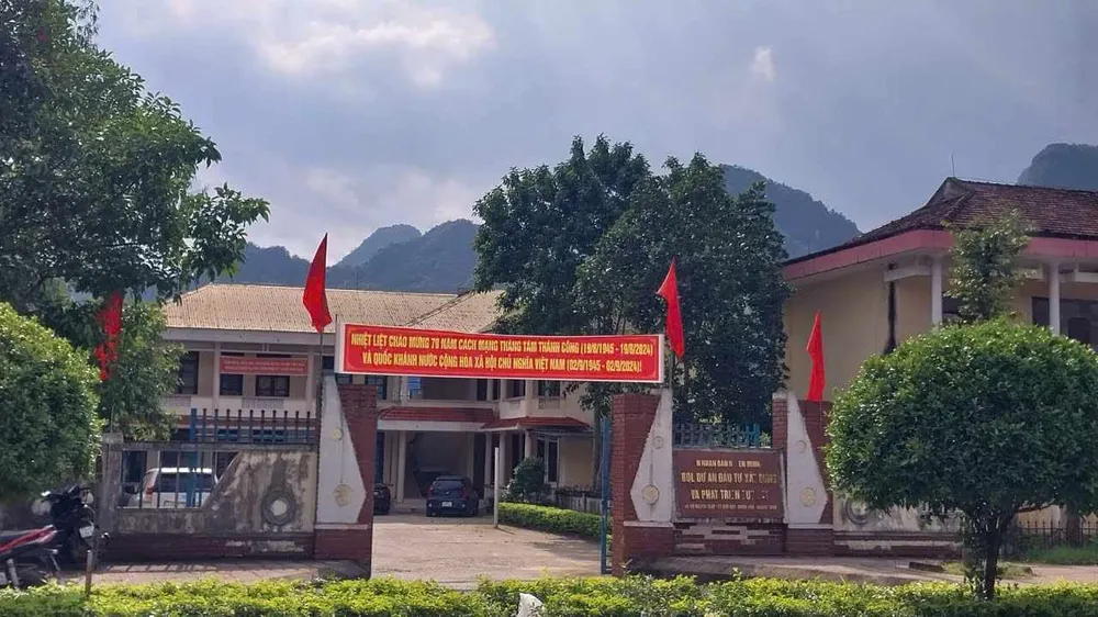 Bắt 1 cán bộ ở Quảng Bình liên quan đến dự án cây xanh