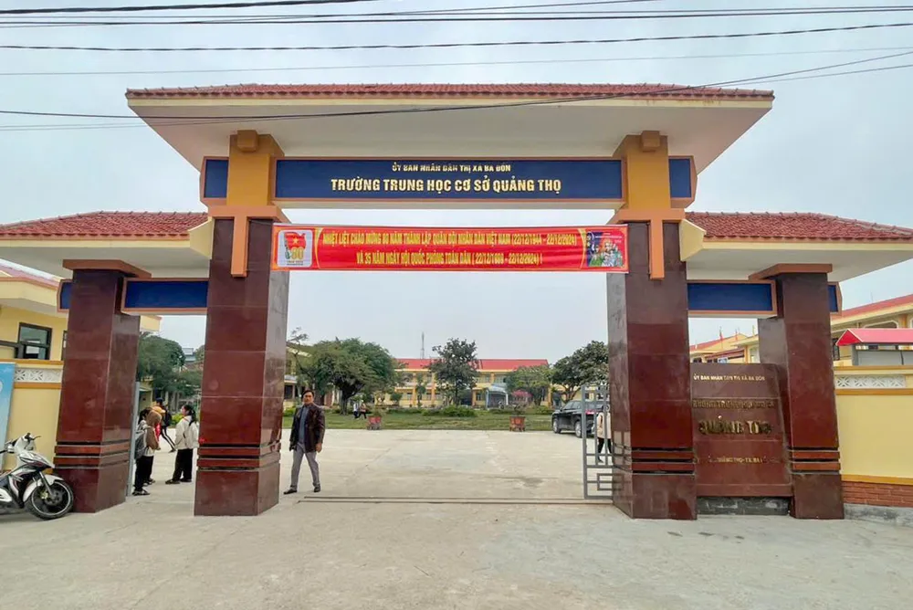 Chủ tịch UBND tỉnh Quảng Bình ‘minh oan’ cho một hiệu trưởng cấp 2