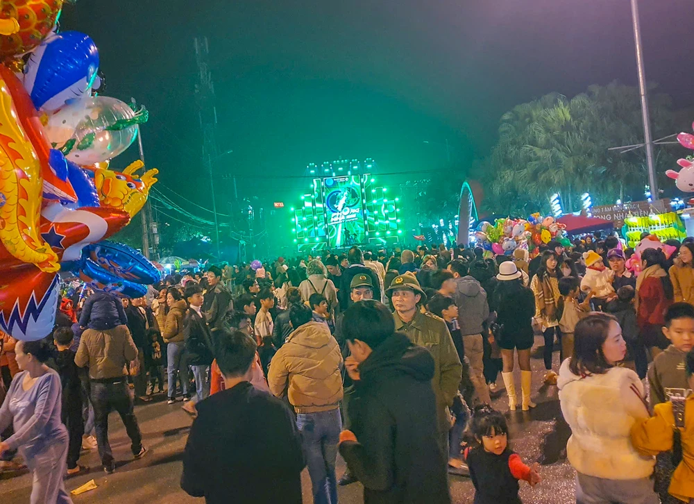 Không khí chào đón năm mới náo nhiệt tại Phong Nha - Kẻ Bàng