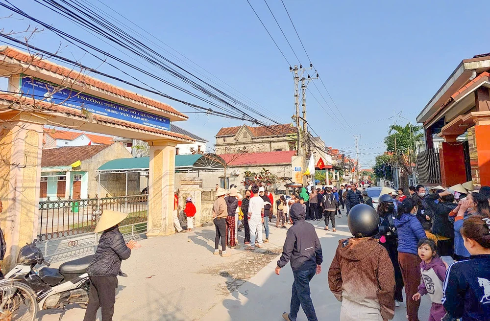 Vụ 154 học sinh không đến trường từ sau Tết: Mới chỉ vận động được…1 em