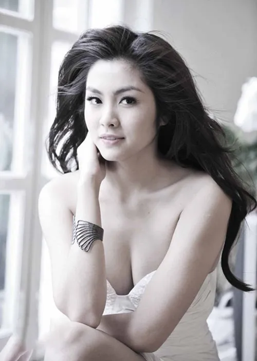 Ưu ái đến cay nghiệt dành cho Tăng Thanh Hà ảnh 2 Ưu ái đến cay nghiệt dành cho Tăng Thanh Hà ảnh 2