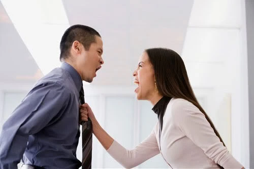 Ly hôn xong, những sai lầm nối tiếp cần tránh ảnh 1