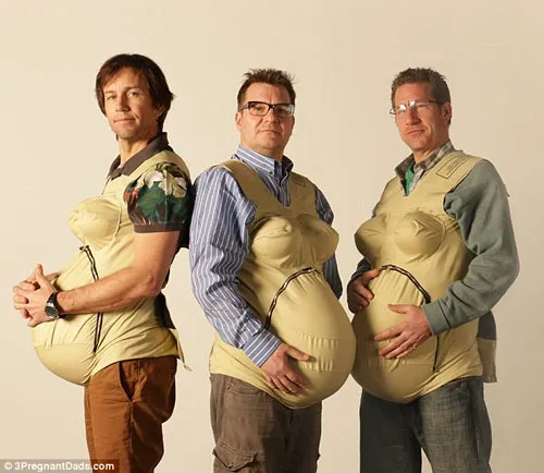 Xem các ông chồng vật vã sống chung với bụng bầu - 1