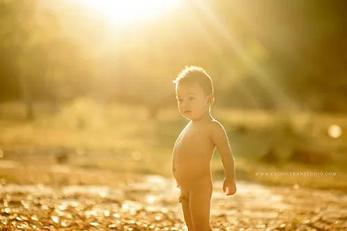 Bộ ảnh ngực trần cho con bú tuyệt đẹp của bà mẹ Nha Trang ảnh 5