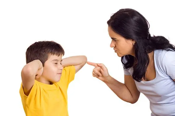 5 sai lầm của cha mẹ khiến con lì hơn ảnh 1