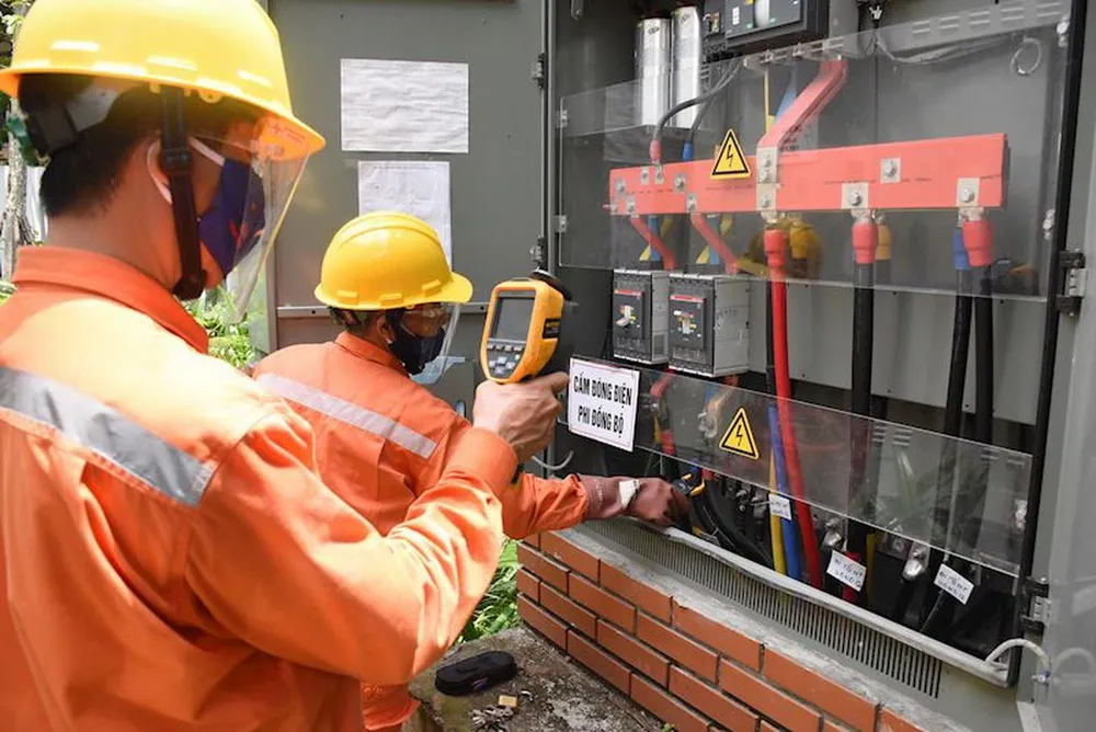 EVNHANOI áp dụng công nghệ trong quản lý, vận hành hệ thống điện.