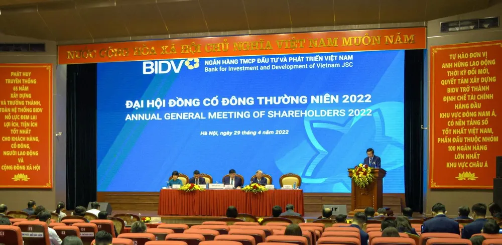 Toàn cảnh Đại hội cổ đông thường niên 2022 của BIDV. Toàn cảnh Đại hội cổ đông thường niên 2022 của BIDV.