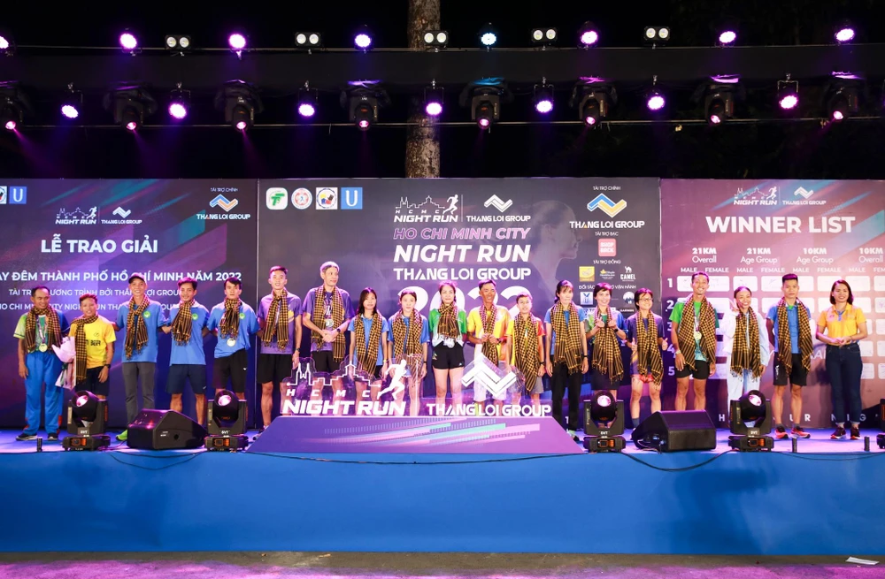 Ho Chi Minh City Night Run Thang Loi Group mang đến những hình ảnh đẹp về một thành phố tràn đầy sức sống khi về đêm