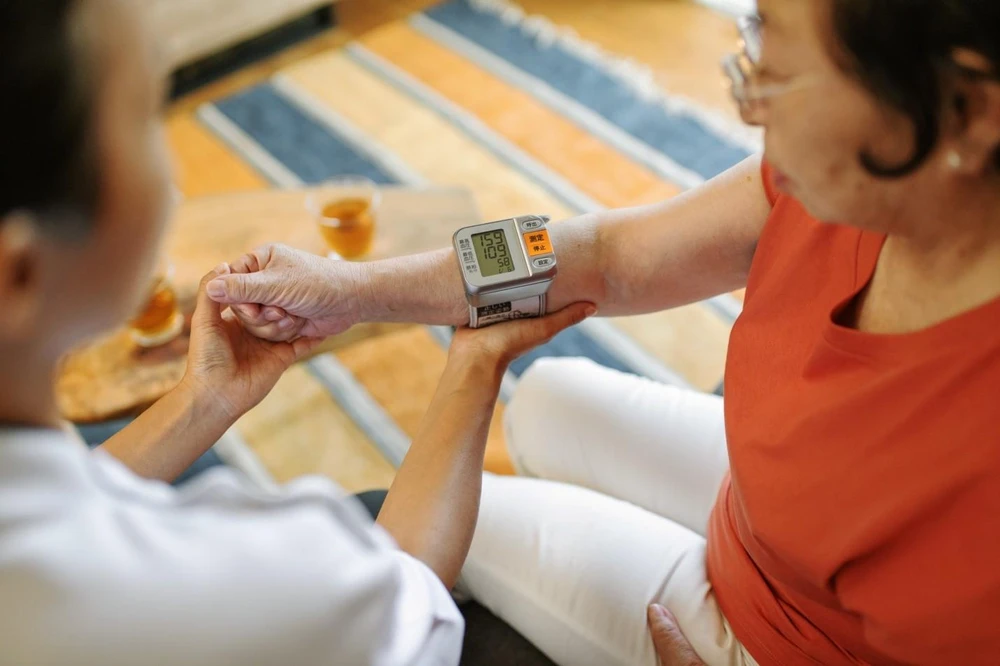 "FWD Care - Chăm sóc phục hồi" đồng hành cùng khách hàng sau khi chi trả quyền lợi bảo hiểm.