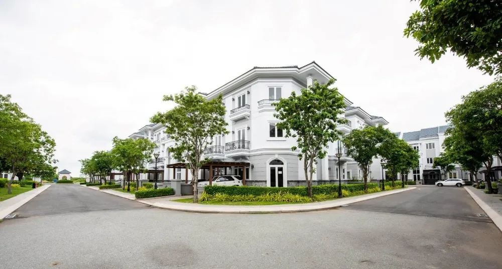 Một góc Khu đô thị xanh kiểu mẫu PhoDong Village - Khu đô thị hiếm hoi tại TP.HCM được vinh danh “Dự án Xanh tiêu biểu 2019” Một góc Khu đô thị xanh kiểu mẫu PhoDong Village - Khu đô thị hiếm hoi tại TP.HCM được vinh danh “Dự án Xanh tiêu biểu 2019”