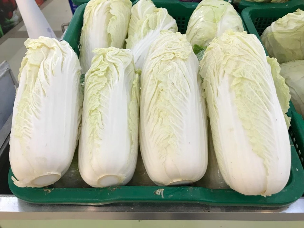 Thực phẩm tươi sống cũng là nhóm có tính nhạy cảm cao được siêu thị chú trọng kiểm tra ngoại quan…Ảnh : Ngọc Anh