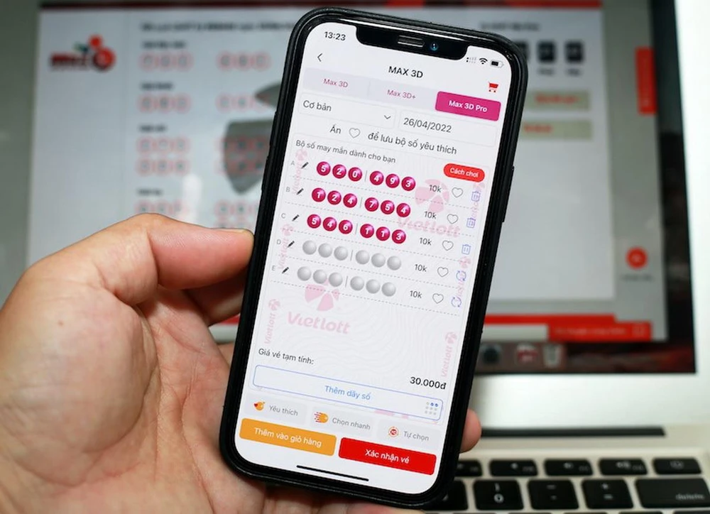 Max 3D cho phép người chơi dự thưởng bằng hai bộ ba số.