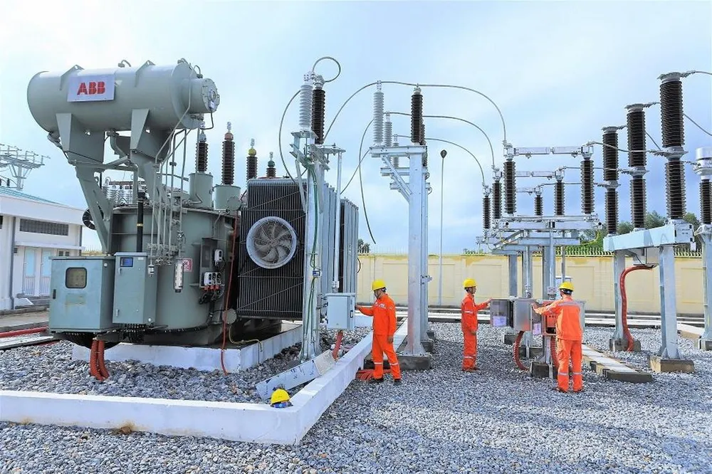 Trạm biến áp 110kV Nga Sơn được đầu tư trang thiết bị hiện đại theo hướng trạm biến áp không người trực. Trạm biến áp 110kV Nga Sơn được đầu tư trang thiết bị hiện đại theo hướng trạm biến áp không người trực.