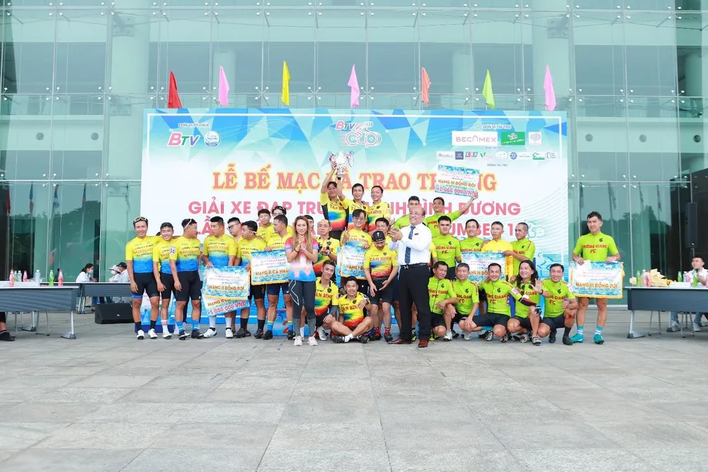 Nhiều cá nhân và đội nhóm giành chiến thắng với thành tích thi đấu nổi bật Nhiều cá nhân và đội nhóm giành chiến thắng với thành tích thi đấu nổi bật