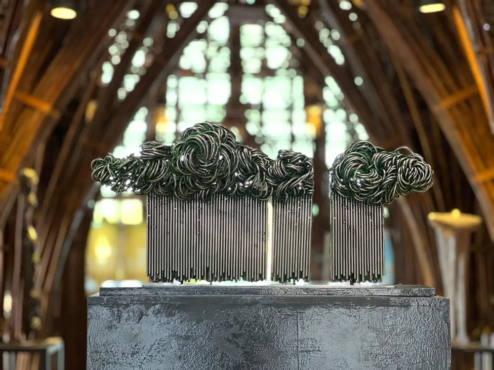 Tác phẩm Mưa trên biển của Vũ Bình Minh