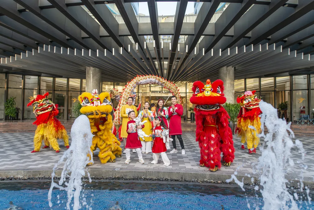 Corona Casino Phú Quốc rộn ràng với nhiều hoạt động như múa lân, lì xì may mắn Corona Casino Phú Quốc rộn ràng với nhiều hoạt động như múa lân, lì xì may mắn