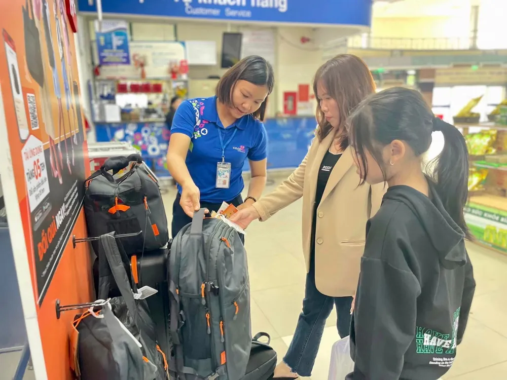 Nhiều khách hàng đang “săn lùng” túi Tucano vì vừa tiện lợi vừa hợp với mọi phong cách cá nhân.