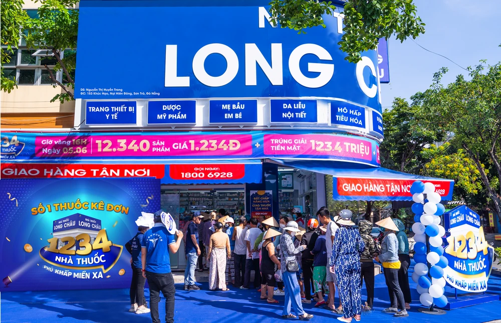 FPT Long Châu mang những dịch vụ tốt nhất hỗ trợ cộng đồng một cuộc sống tốt đẹp hơn, dựa trên sự tận tâm phục vụ vì sứ mệnh chăm sóc sức khỏe.