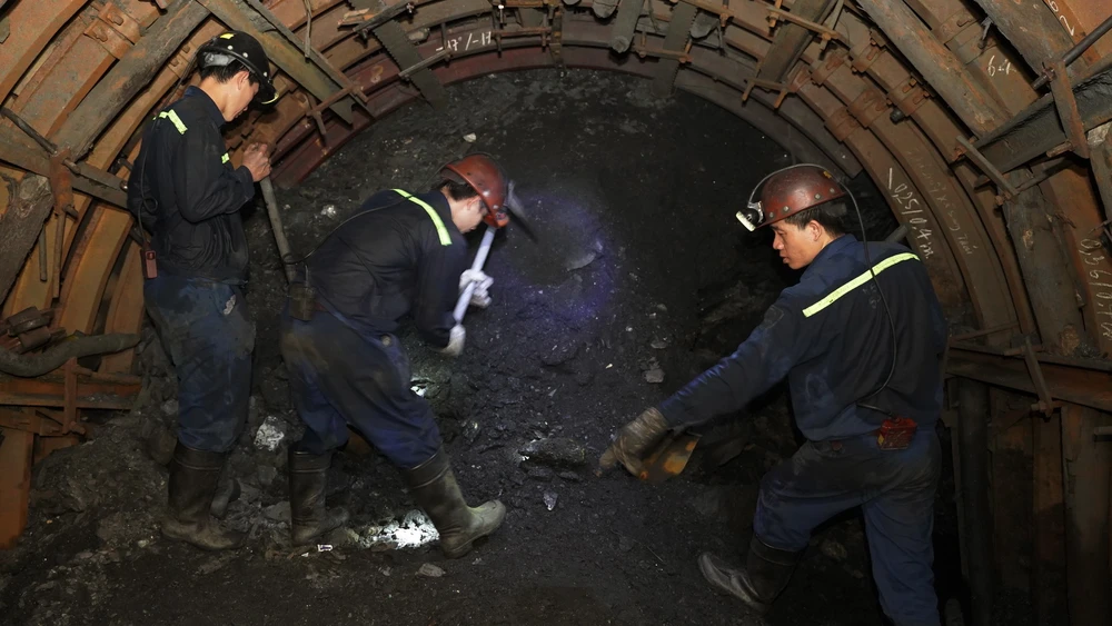 TKV nỗ lực tìm mọi biện pháp để đảm bảo cung cấp đủ và bổ sung than theo nhu cầu của các nhà máy nhiệt điện.