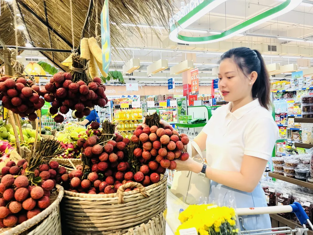 Hàng trăm mặt hàng tại hệ thống bán lẻ của Saigon Co.op được giảm giá đến 60% Hàng trăm mặt hàng tại hệ thống bán lẻ của Saigon Co.op được giảm giá đến 60%