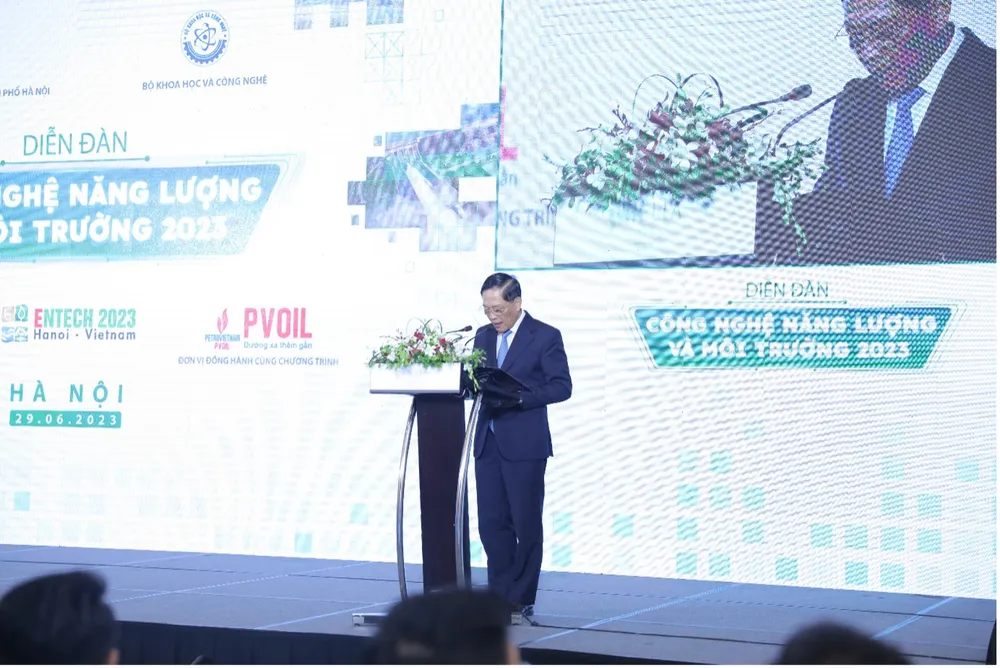 Thứ trưởng Bộ Khoa học và Công nghệ Trần Văn Tùng phát biểu