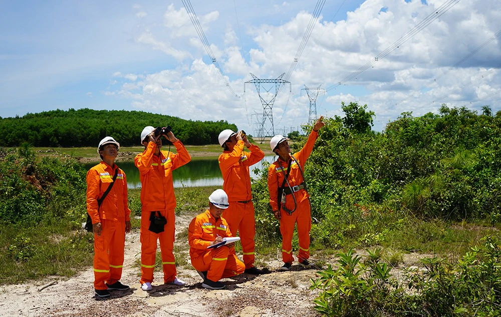 Việc ứng dụng khoa học công nghệ trong quản lý vận hành được EVNNPT đẩy mạnh