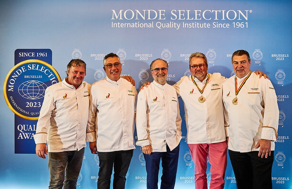 Monde Selection là một trong những giải thưởng khắt khe nhất trên thế giới trong ngành chế biến thực phẩm và đồ uống, nơi quy tụ các chuyên gia thẩm định hàng đầu trên thế giới.