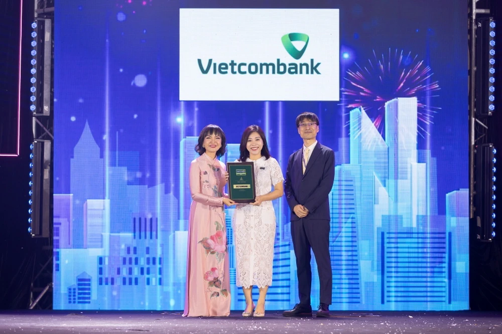 Vietcombank 8 năm liền là ngân hàng có môi trường làm việc tốt nhất Việt Nam