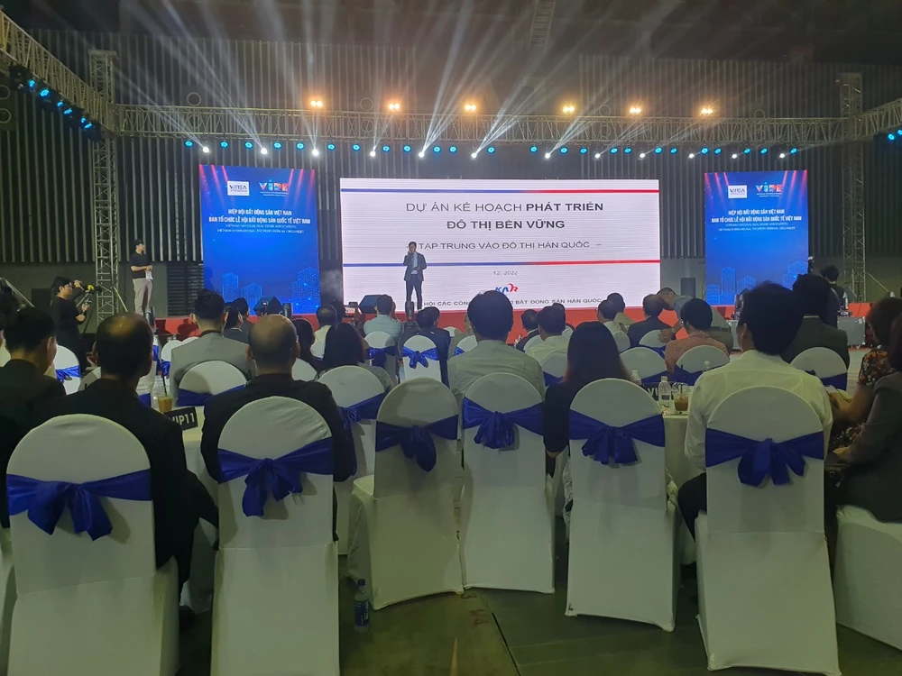 Hội thảo Phát triển bất động sản bền vững chiều 23-12 ở TP.HCM. Ảnh: KIÊN CƯỜNG