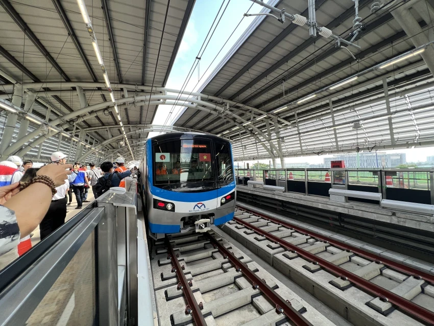 Metro 1 có thể tiến hành khai thác thương mại quý IV năm nay. Ảnh: Đào Trang metro 1.jpg