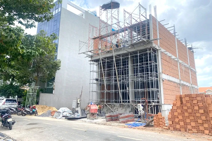 Sở Xây dựng TP.HCM hướng dẫn về cấp phép xây dựng nhà ở riêng lẻ có tầng hầm trên địa bàn TP. Ảnh minh họa: PLO công trình có tầng hầm.jpg