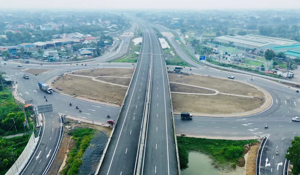 bến lức - long thành 9.jpg