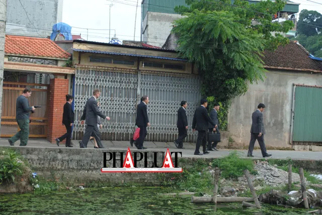 Chùm ảnh độc quyền: Ông Ban Ki - Moon làm gì tại nhà thờ họ Phan Huy? ảnh 17 Chùm ảnh độc quyền: Ông Ban Ki - Moon làm gì tại nhà thờ họ Phan Huy? ảnh 17