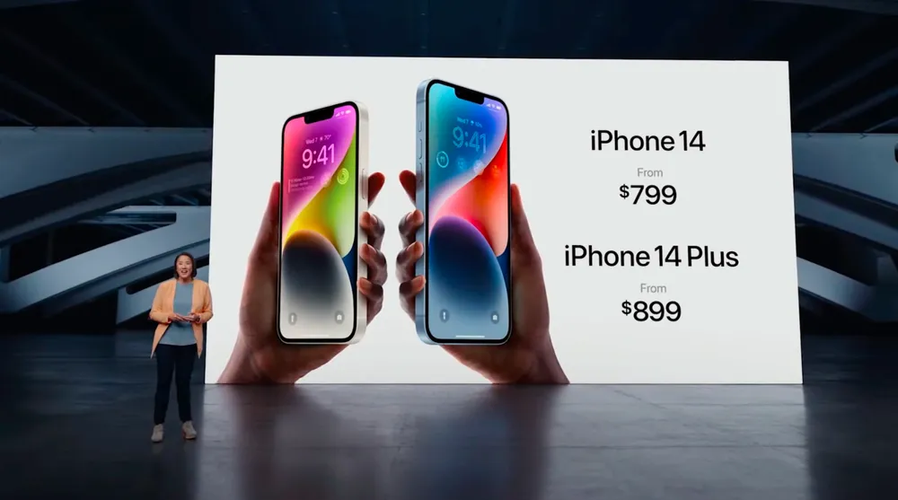 iPhone 14 có giá từ 799 USD, iPhone 14 Plus có giá từ 899 USD. Cả hai đều cho đặt hàng trước từ ngày 9-9, nhưng iPhone 14 giao hàng từ ngày 16-9, còn iPhone 14 Plus là từ 7-10. Ảnh chụp màn hình. iPhone 14 có giá từ 799 USD, iPhone 14 Plus có giá từ 899 USD. Cả hai đều cho đặt hàng trước từ ngày 9-9, nhưng iPhone 14 giao hàng từ ngày 16-9, còn iPhone 14 Plus là từ 7-10. Ảnh chụp màn hình.