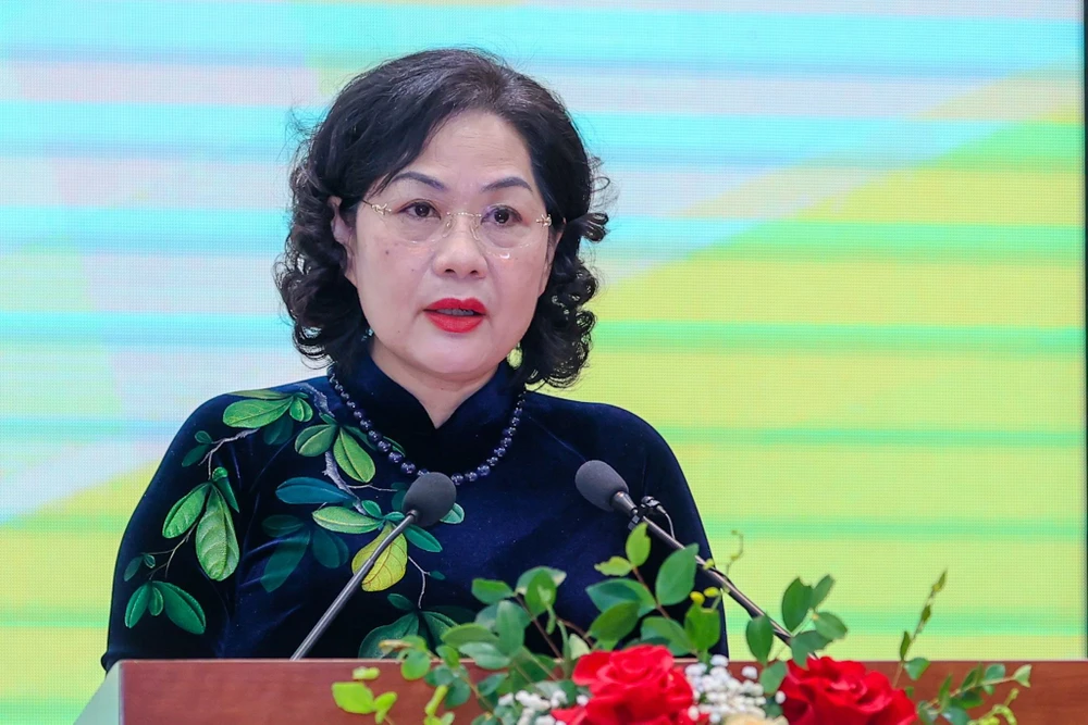 Thống đốc Ngân hàng Nhà nước - bà Nguyễn Thị Hồng phát biểu khai mạc hội nghị. Ảnh: NHẬT BẮC.