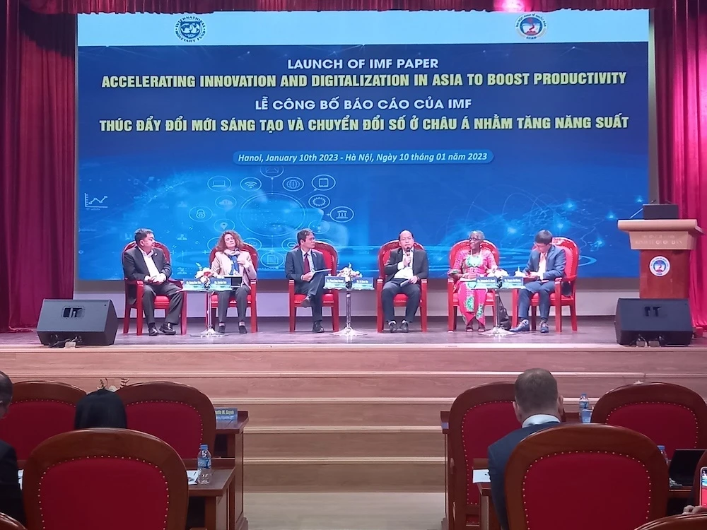 Lễ công bố Báo cáo của IMF về "Thúc đẩy đổi mới sáng tạo và chuyển đổi số ở châu Á để thúc đẩy năng suất". Lễ công bố Báo cáo của IMF về "Thúc đẩy đổi mới sáng tạo và chuyển đổi số ở châu Á để thúc đẩy năng suất".