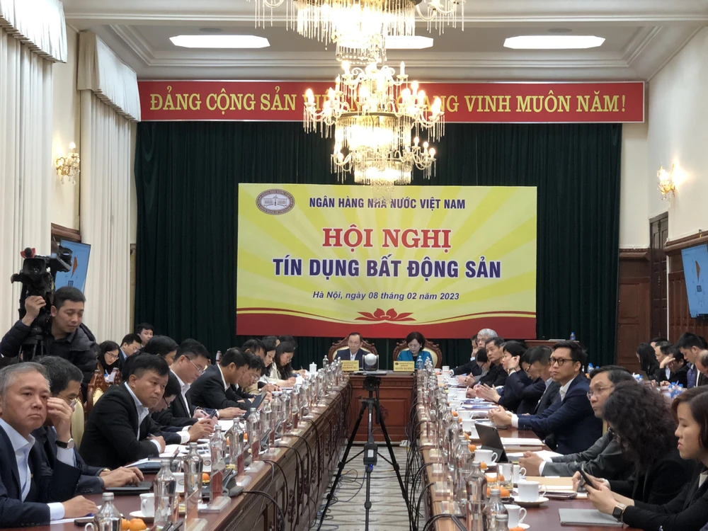 Hội nghị có sự tham gia của đại diện NHNN cùng đại diện các NHTM và đại diện các tập đoàn, doanh nghiệp BĐS lớn. Ảnh: Minh Trúc.