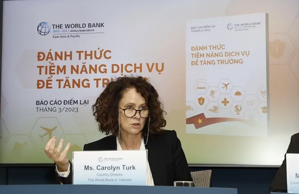 Bà Carolyn Turk nhận định Việt Nam vẫn còn dư địa để thúc đẩy tăng trưởng. ẢNH: MINH TRÚC Bà Carolyn Turk nhận định Việt Nam vẫn còn dư địa để thúc đẩy tăng trưởng. ẢNH: MINH TRÚC