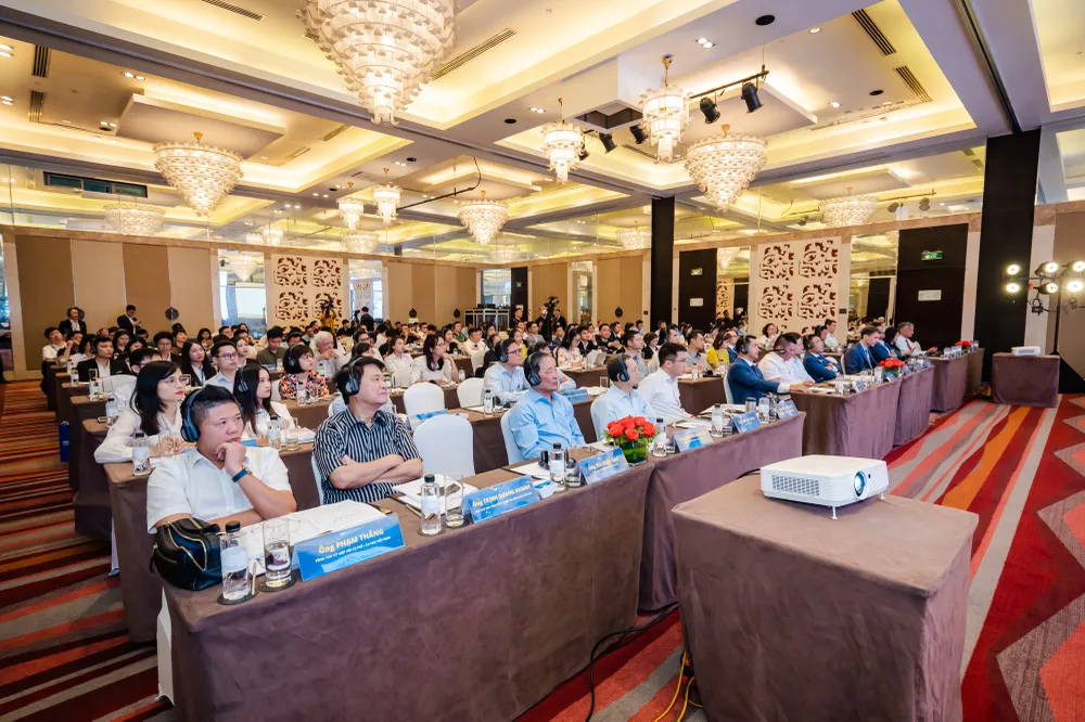 Toàn cảnh hội thảo sáng 17-5. Ảnh: M.T Toàn cảnh hội thảo sáng 17-5. Ảnh: M.T