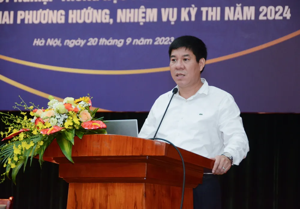 PGS.TS Huỳnh Văn Chương - Cục trưởng Cục Quản lý chất lượng (Bộ GD&ĐT) phát biểu tại Hội nghị. Ảnh: MOET NVM_6928-min.jpg
