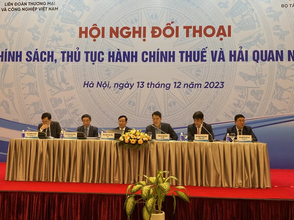Thuế