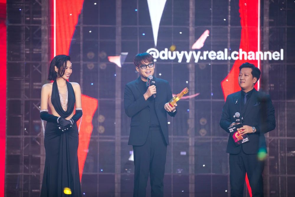 KOL Duy Thẩm trong lễ vinh danh TikTok Awards Vietnam 2023 duy thầm tiktok.jpeg