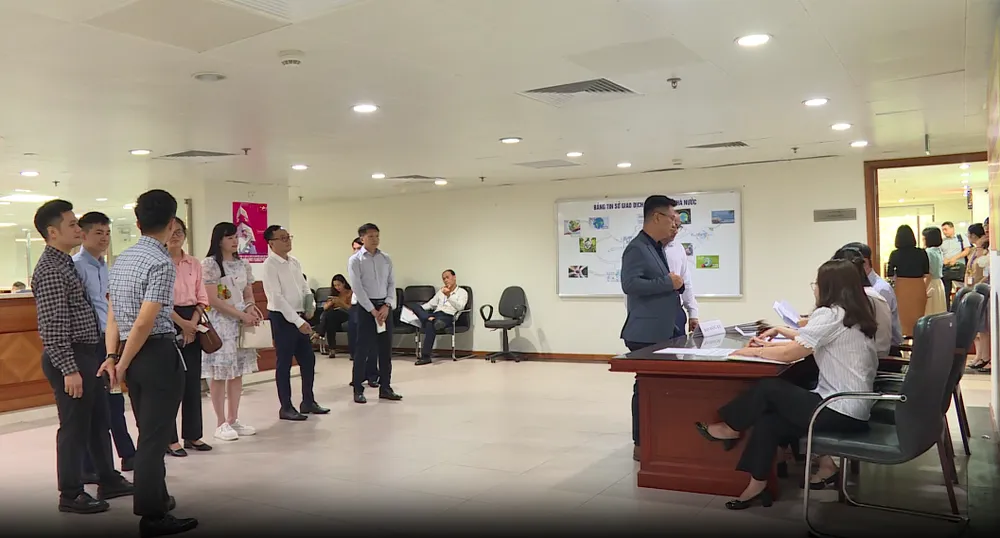 Buổi đấu thầu vàng miếng diễn ra vào sáng 23-4 tại Hà Nội. Ảnh: CTV Đấu thầu vàng
