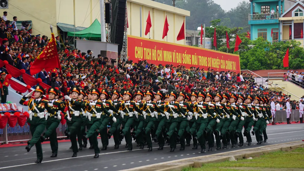 đbp diễu hành 15.jpeg